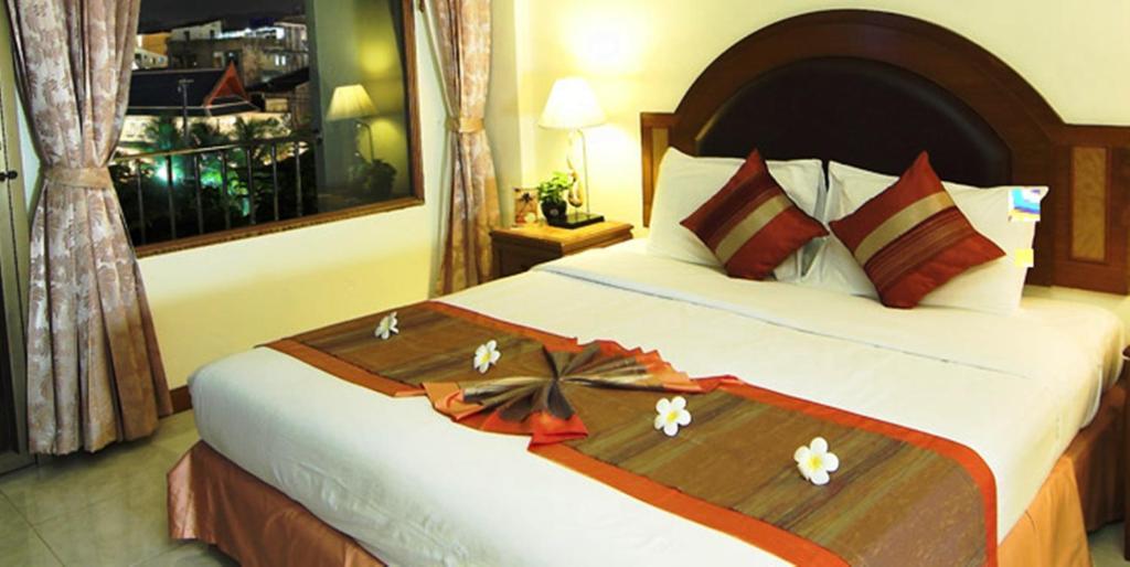 Ps Hotel Phuket Patong - Sha Plus Exterior photo